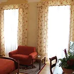 Marie Hotel