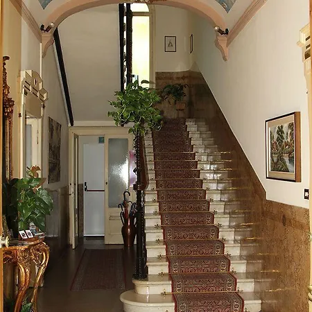 Marie Otel 3*